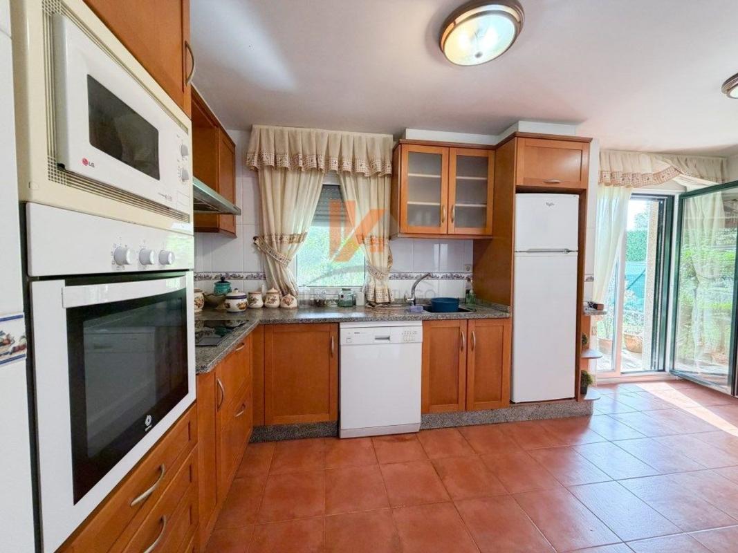 Properties for sale and rent in Spain photo 3