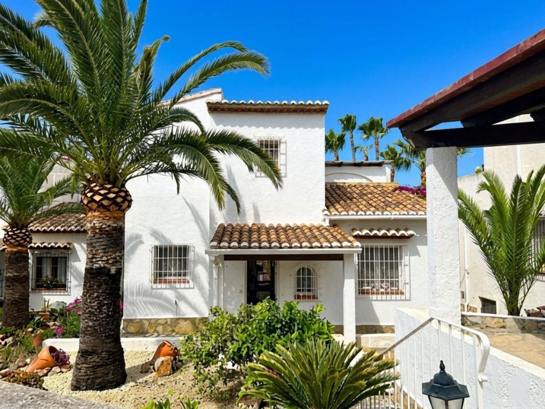 Properties for sale and rent in Spain photo 1