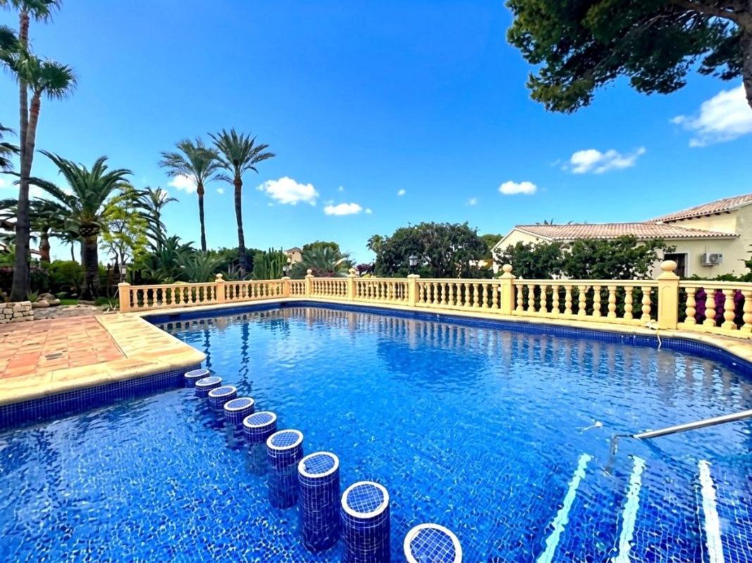 Properties for sale and rent in Spain photo 3