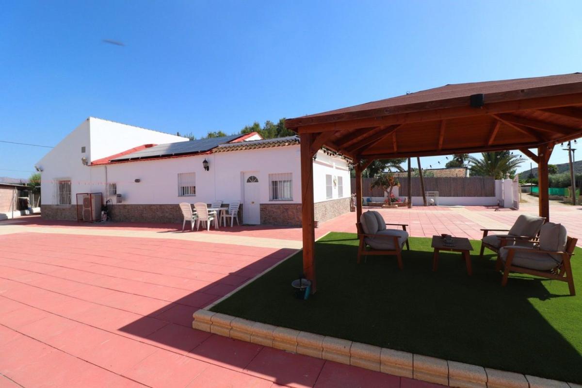 Properties for sale and rent in Spain photo 2