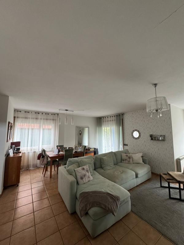 Properties for sale and rent in Spain photo 5