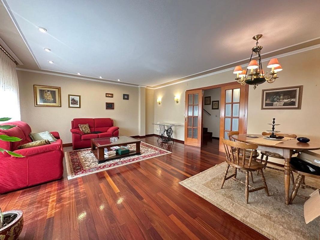 Properties for sale and rent in Spain photo 4