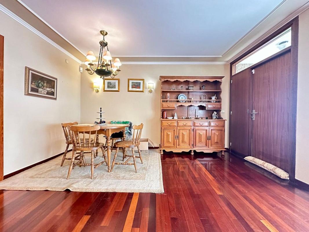 Properties for sale and rent in Spain photo 5