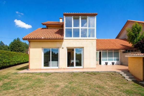 Chalet pareado en Vilar, Sada photo 1