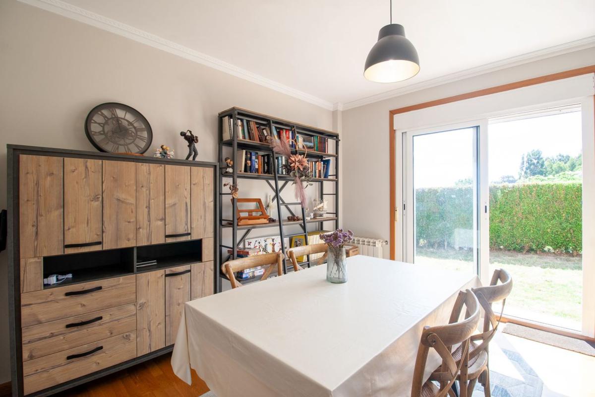 Properties for sale and rent in Spain photo 3
