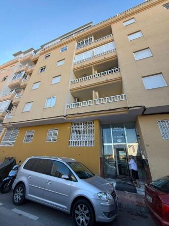 Sale of flat in Piso en Centro - Muelle Pesquero, Torrevieja, Torrevieja
 photo 2