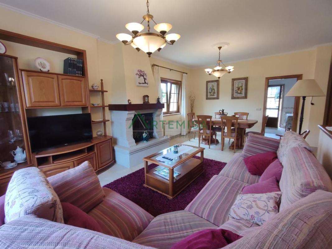 Properties for sale and rent in Spain photo 3