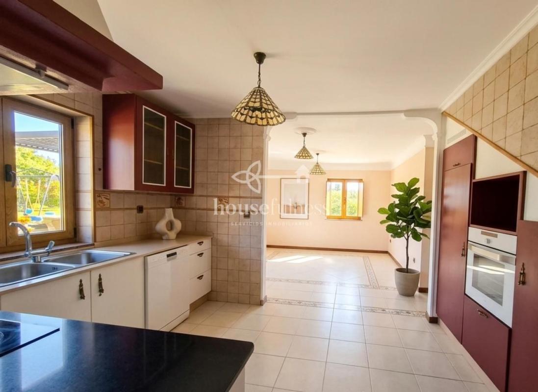Properties for sale and rent in Spain photo 3