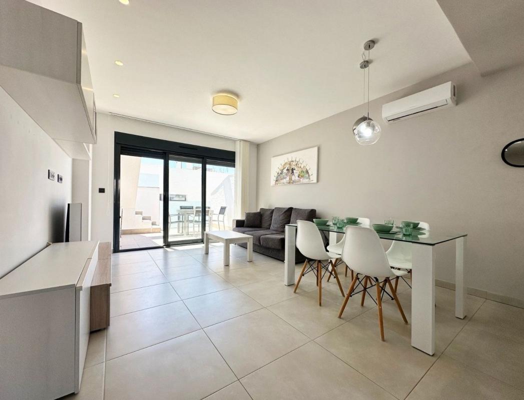 Sale of apartment in Piso en Urbanizaciones, Guardamar del Segura, Guardamar del Segura
photo 2