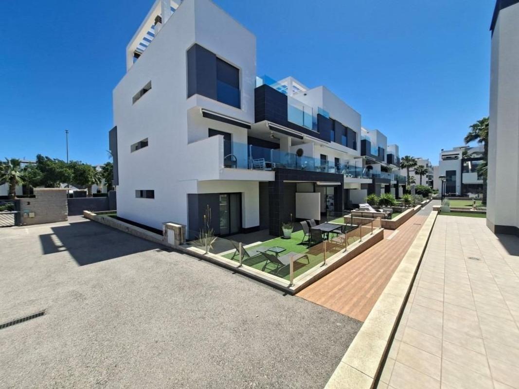 Sale of apartment in Piso en Urbanizaciones, Guardamar del Segura, Guardamar del Segura
photo 5