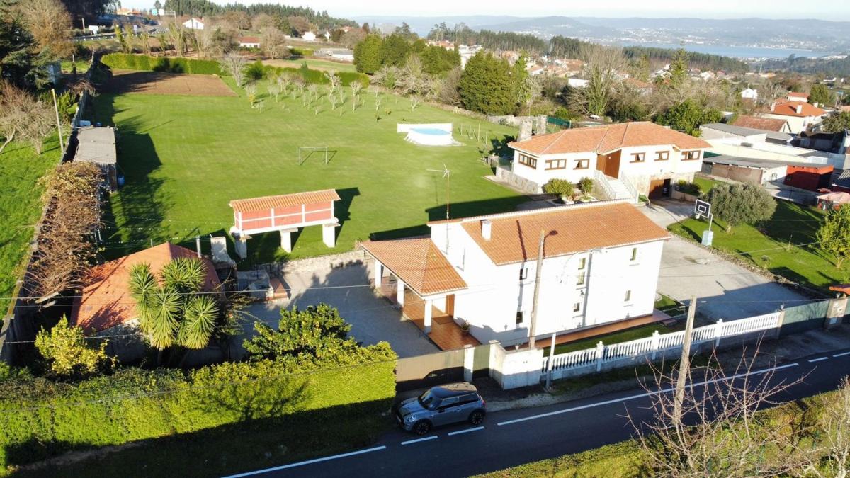 Properties for sale and rent in Spain photo 5