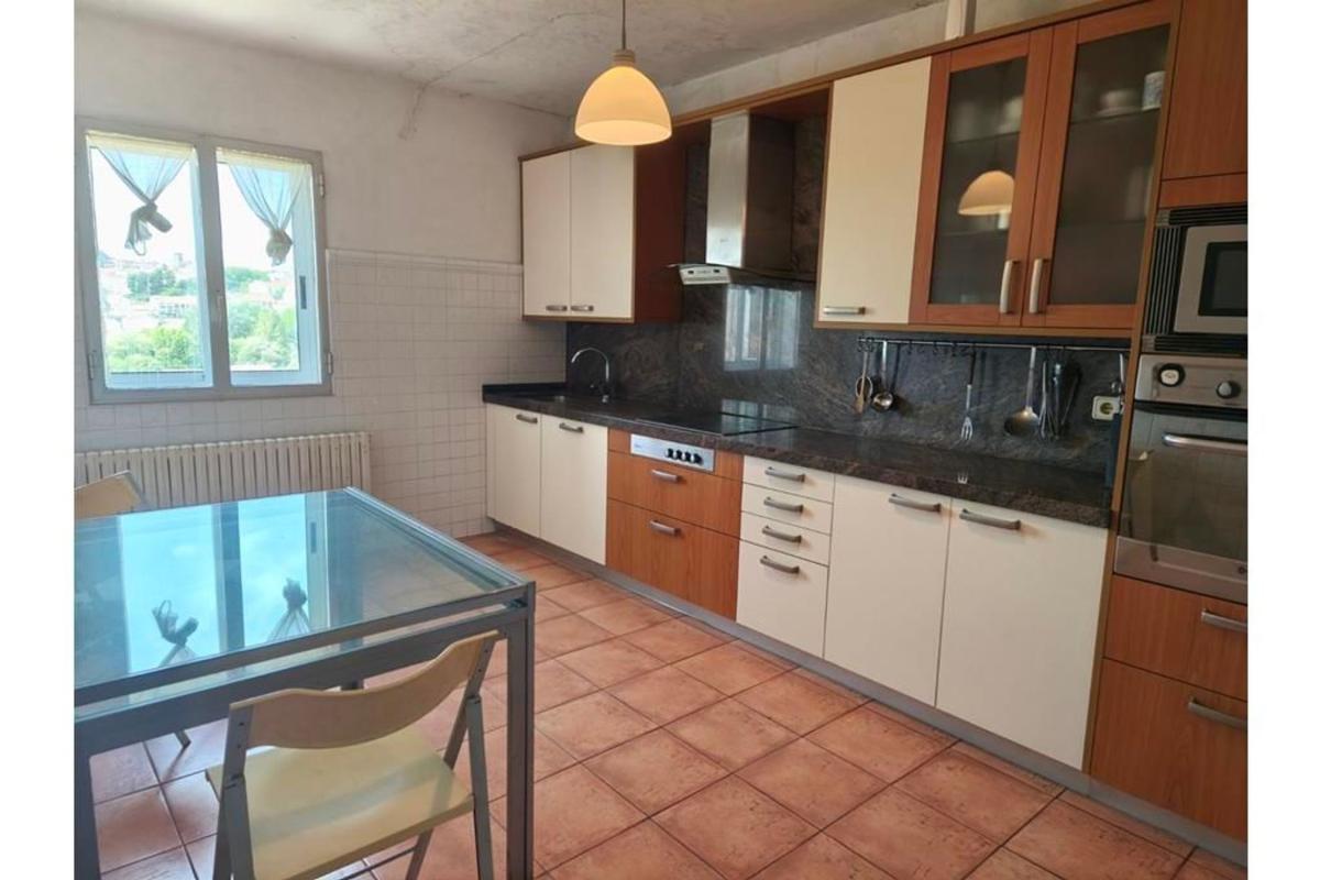 Properties for sale and rent in Spain photo 2