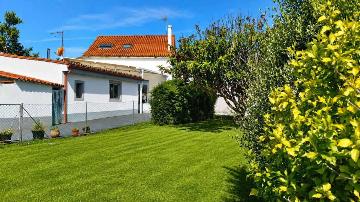 Properties for sale and rent in Spain photo 1