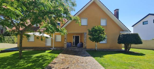 Casa o chalet independiente en castres, Teo photo 1