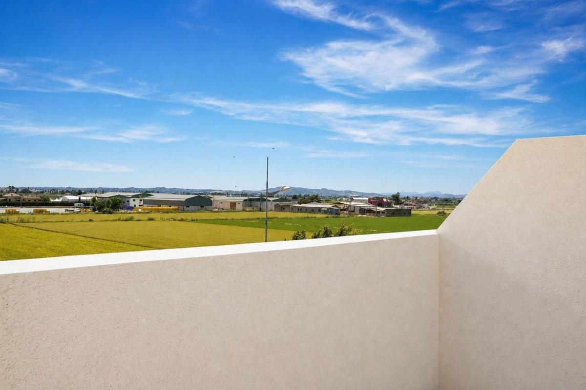 Properties for sale and rent in Spain photo 2
