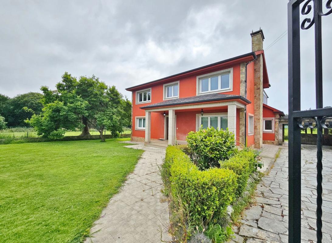 Properties for sale and rent in Spain photo 1
