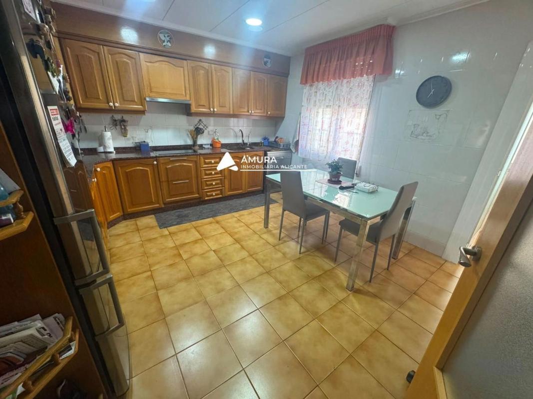 Sale of apartment in Piso en Calle Patricio Ruiz Gómez, Carrús Este, Elche / Elx, Elche / Elx
photo 1