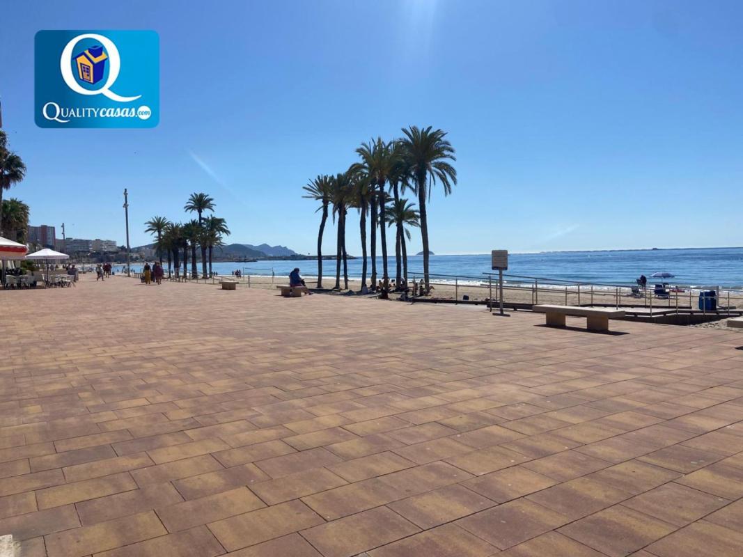 Sale of apartment in Piso en Platja Vila Joiosa, La Villajoyosa / Vila Joiosa, La Villajoyosa / Vila Joiosa
photo 2
