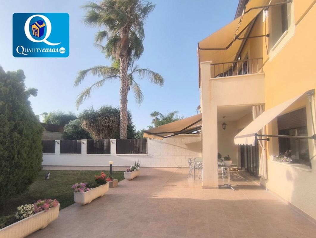 Properties for sale and rent in Spain photo 2