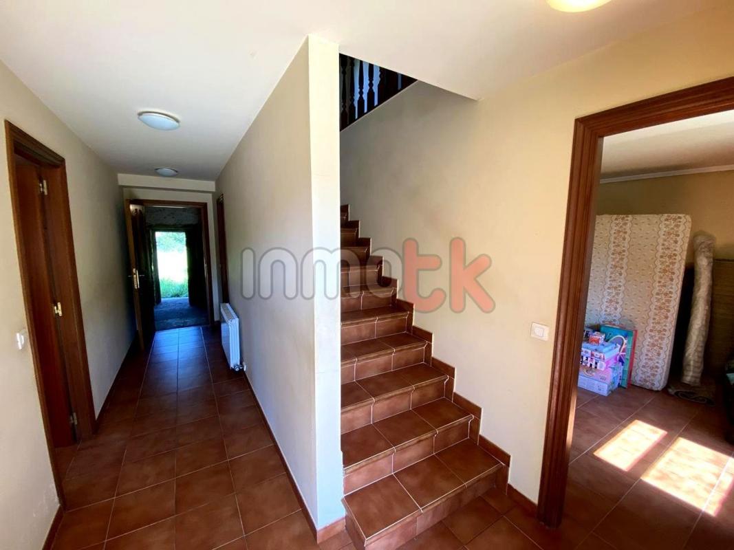 Properties for sale and rent in Spain photo 4
