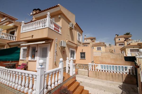 Chalet pareado en Calle Ubrique, 10, Blue Lagoon - Galán, San Miguel de Salinas photo 1