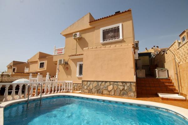 Chalet pareado en Calle Ubrique, 10, Blue Lagoon - Galán, San Miguel de Salinas thumbnail 1