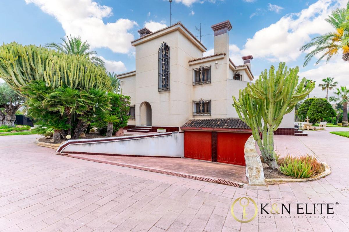 Properties for sale and rent in Spain photo 5