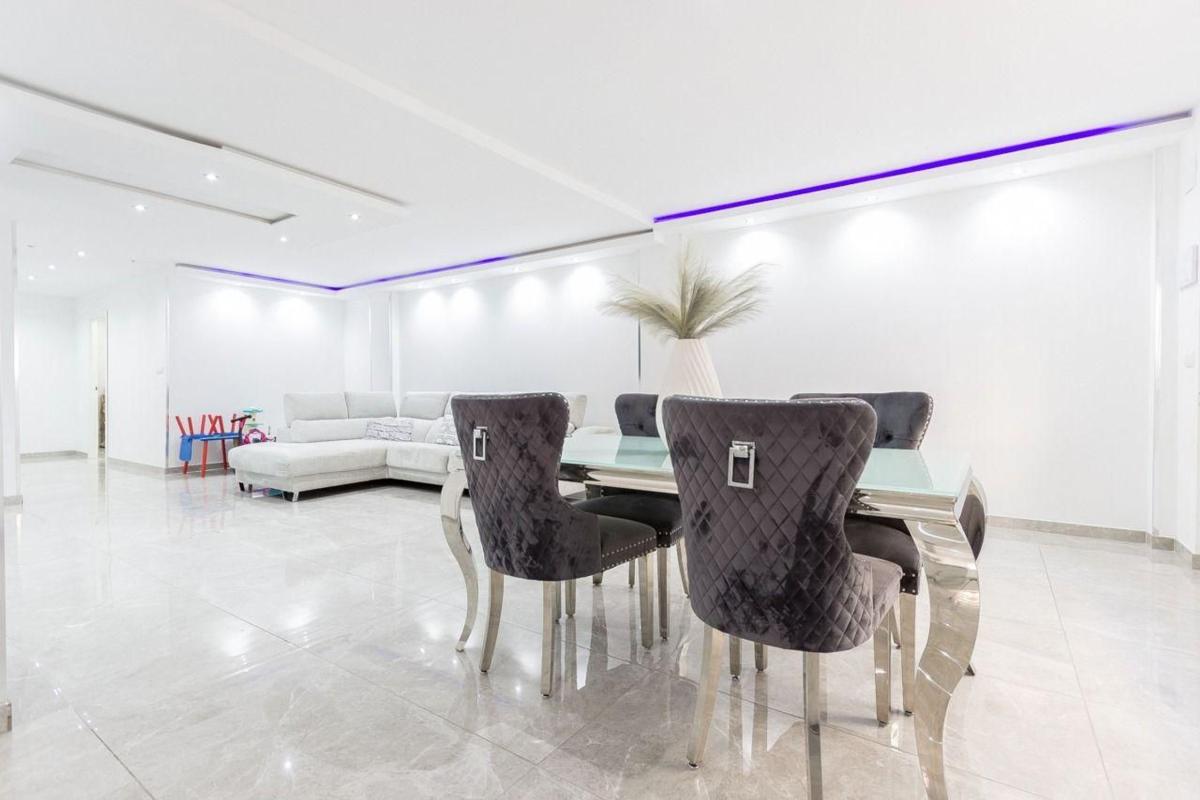 Venta de piso en Piso en Plaza de Toros - Avenida Chapí - Trinquete, Elda, Elda
 photo 2