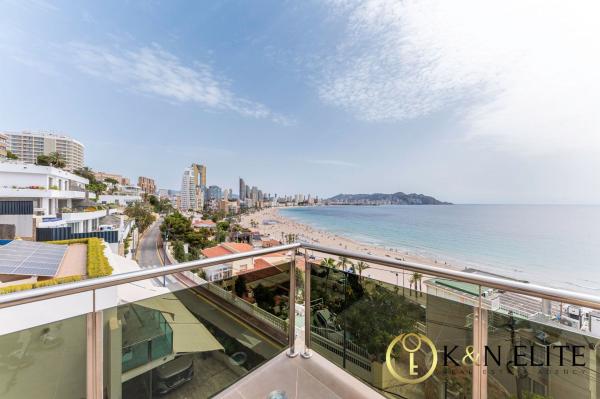Casa o chalet independiente en Calle Oviedo, Playa de Poniente, Benidorm thumbnail 1