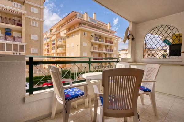 Sprzedaż mieszkania w Piso en Avenida Bélgica, Los Europeos, Torrevieja, Torrevieja
 photo 1