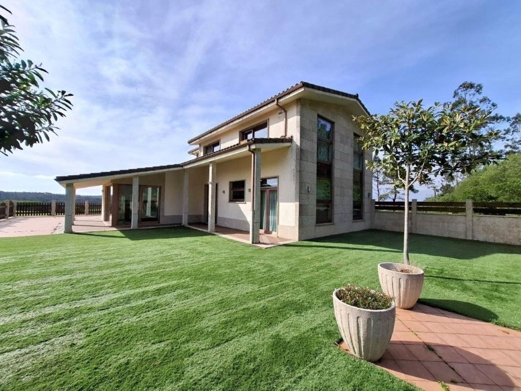 Properties for sale and rent in Spain photo 1
