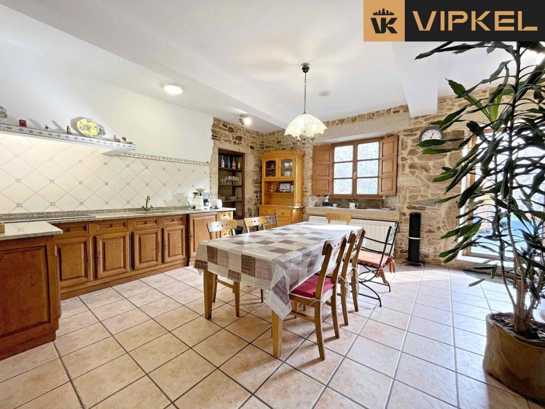 Properties for sale and rent in Spain photo 5