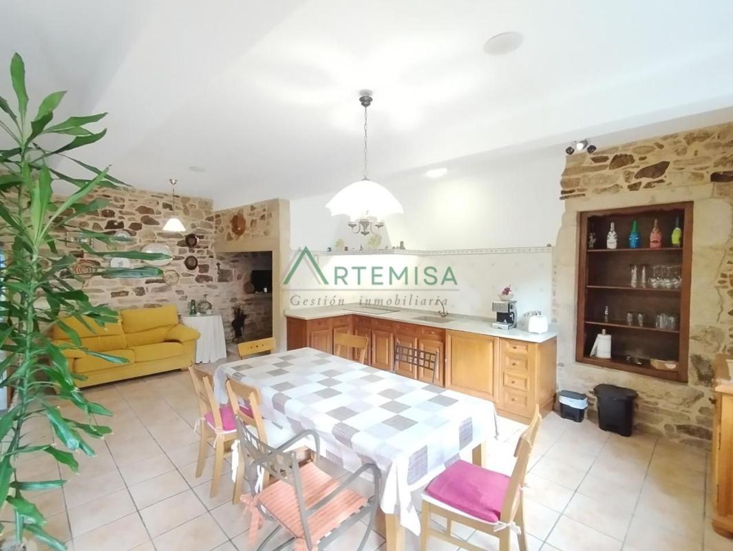 Properties for sale and rent in Spain photo 4