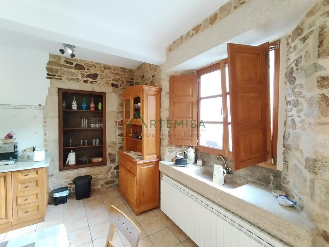 Properties for sale and rent in Spain photo 5