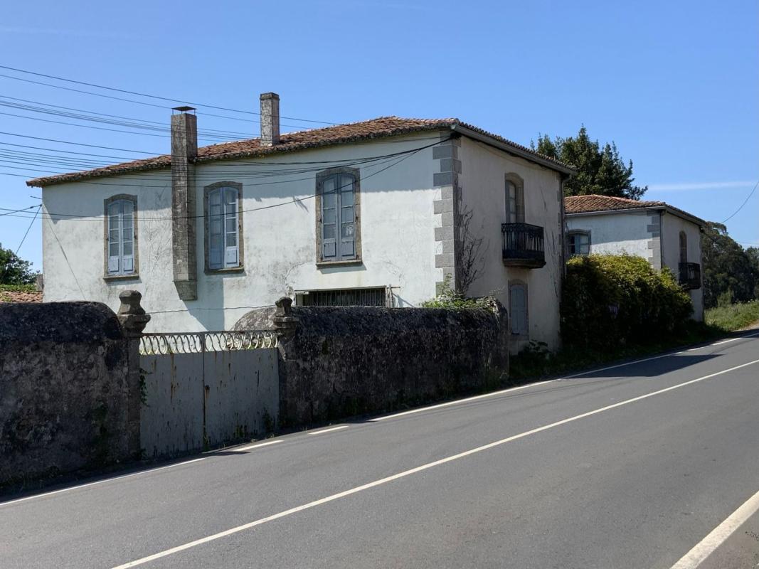 Properties for sale and rent in Spain photo 2
