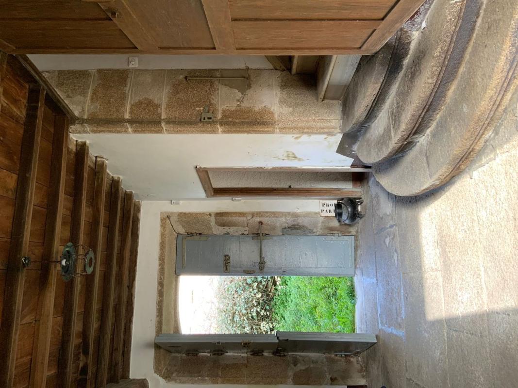 Properties for sale and rent in Spain photo 3