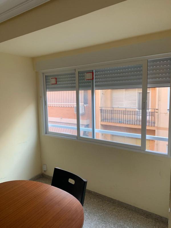 Venta de piso en Piso en Calle Doctor Buades, Carolinas Altas, Alicante / Alacant, Alicante / Alacant
photo 2
