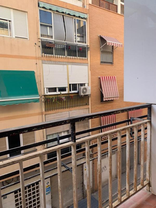 Venta de piso en Piso en Calle Doctor Buades, Carolinas Altas, Alicante / Alacant, Alicante / Alacant
photo 4