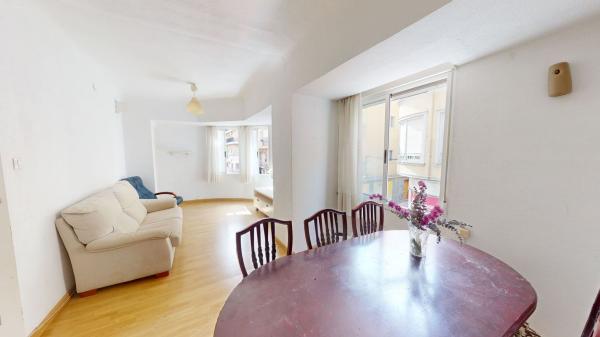 Sale of flat in Piso en Calle Santa Teresa, Raval de Santa Teresa-El Asilo, Elche / Elx, Elche / Elx
 photo 4
