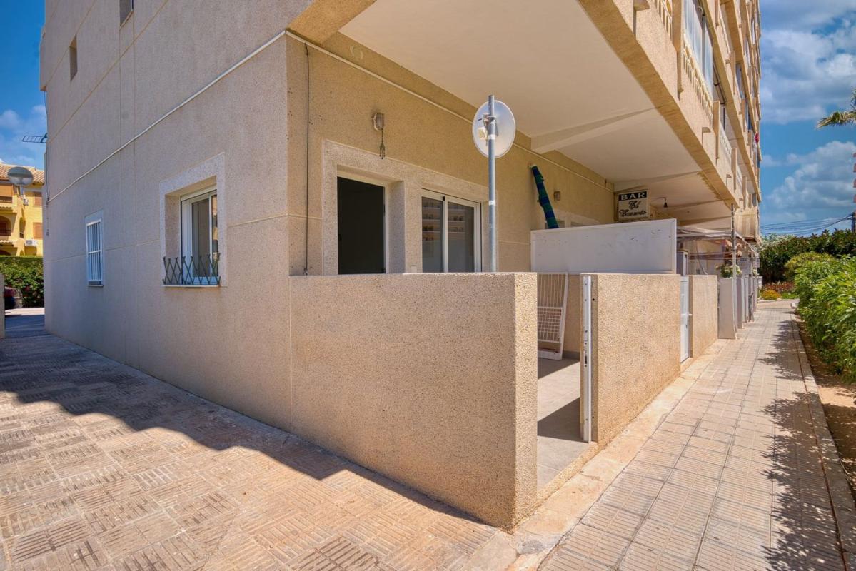 Sprzedaż mieszkania w Piso en Avenida de Francia, Los Europeos, Torrevieja, Torrevieja
photo 1