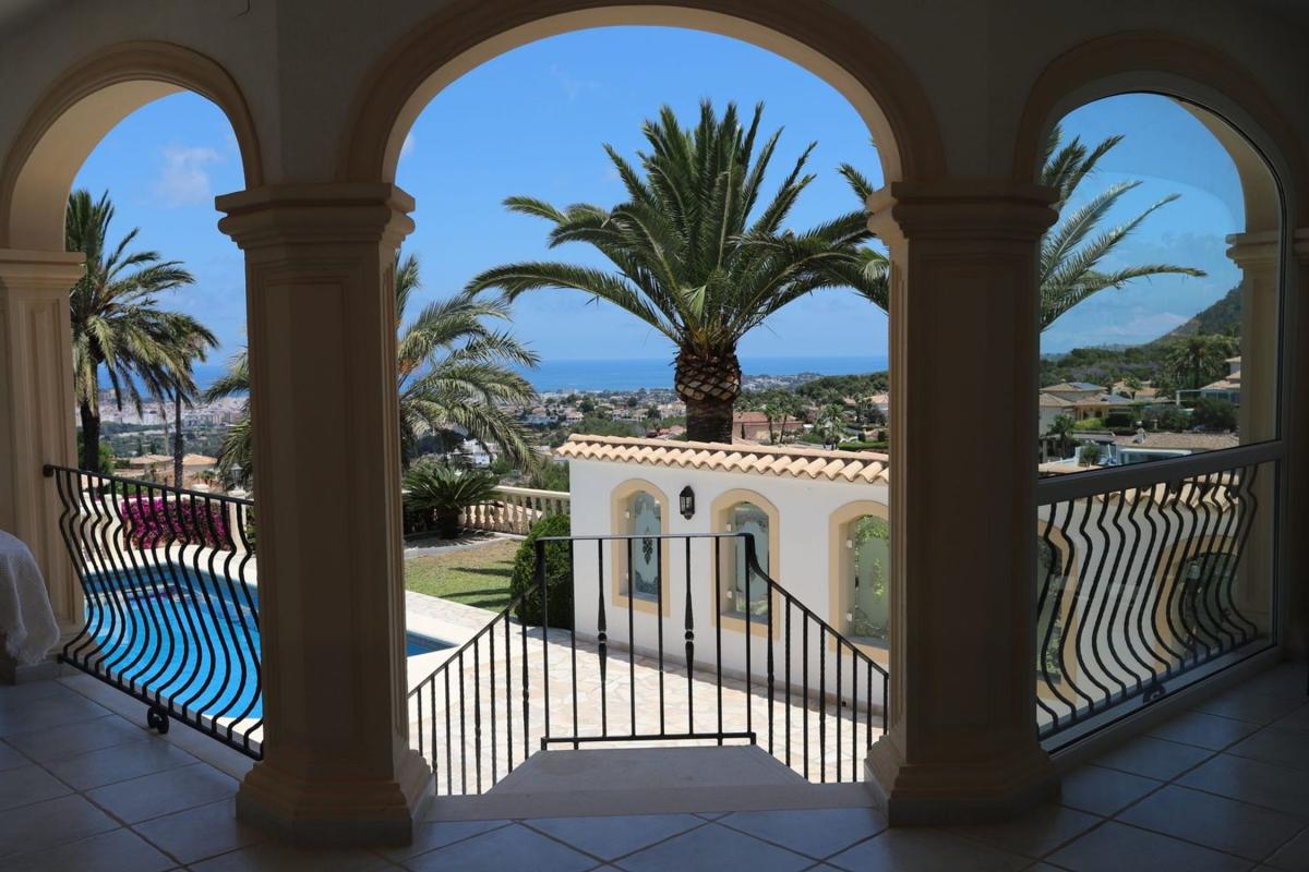 Sprzedaż niezależnego domku jednorodzinnego w Casa o chalet en Centro Urbano, Denia, Dénia photo 4