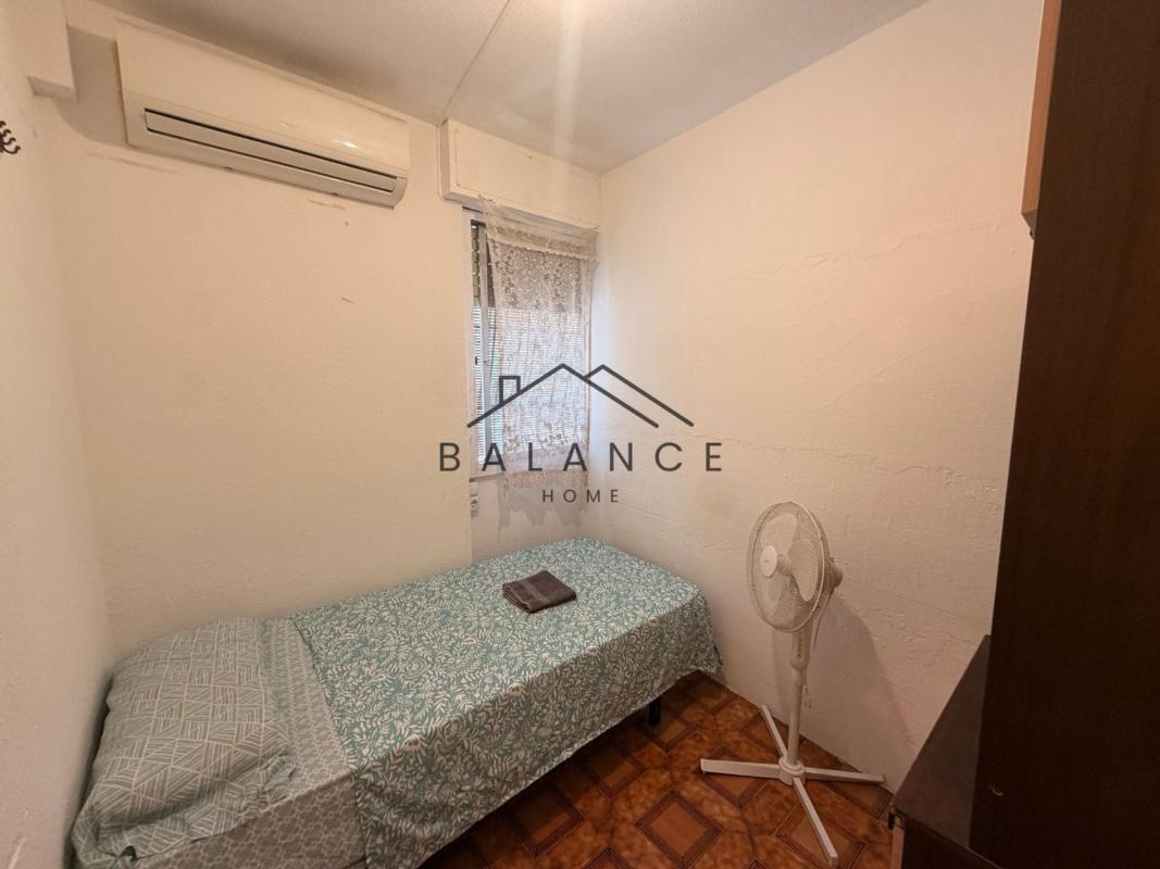 Venta de piso en Piso en Pasaje San Juan de la Cruz, Juan XXIII, Alicante / Alacant, Alicante / Alacant
photo 2