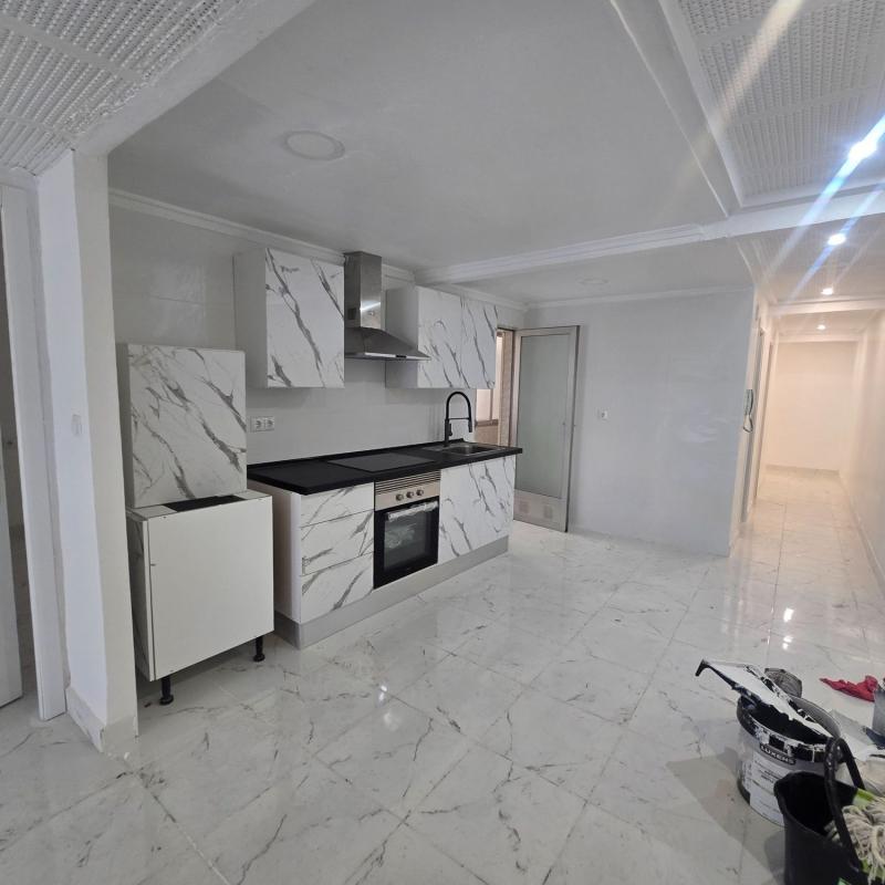 Venta de piso en Piso en Avenida Alcoi, Campoamor, Alicante / Alacant, Alicante / Alacant
 photo 3