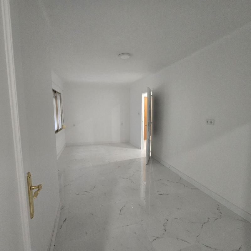 Venta de piso en Piso en Avenida Alcoi, Campoamor, Alicante / Alacant, Alicante / Alacant
 photo 5