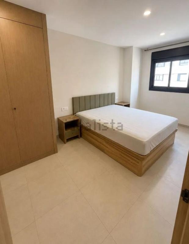 Venta de piso en Piso en Calle Doctor Federico Manero, Garbinet - Parque de las Avenidas, Alicante / Alacant, Alicante / Alacant
photo 4