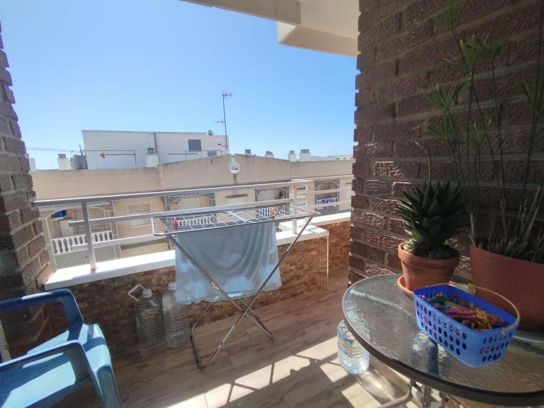Sale of apartment in Piso en Calle Crevillent, Zona Pueblo, Guardamar del Segura, Guardamar del Segura
photo 1