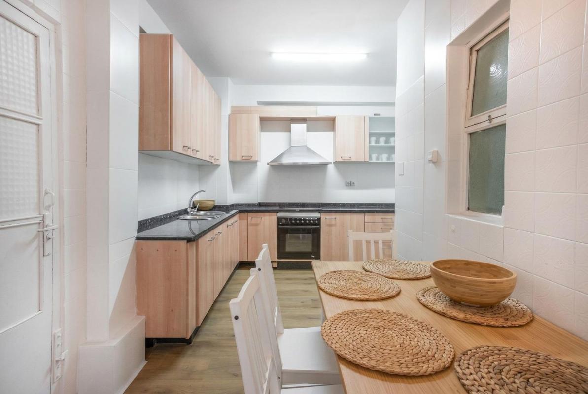 Venta de piso en Piso en Casco Histórico-Santa Cruz, Alicante / Alacant, Alicante / Alacant
photo 4