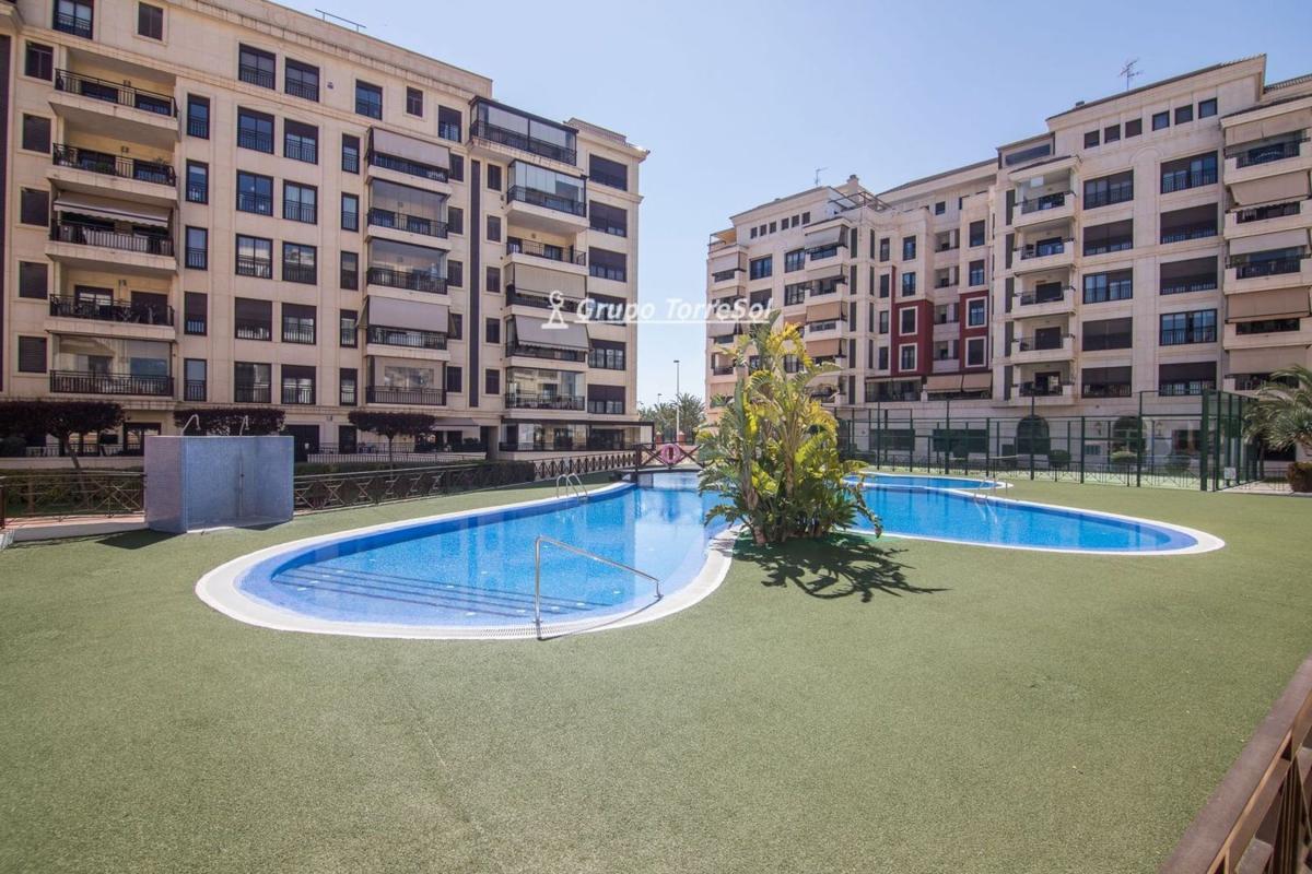 Penthouse sale in  Ático en Avenida de Dolores, Portes Encarnades-Torreta-Portalada, Elche / Elx, Elche / Elx photo 2