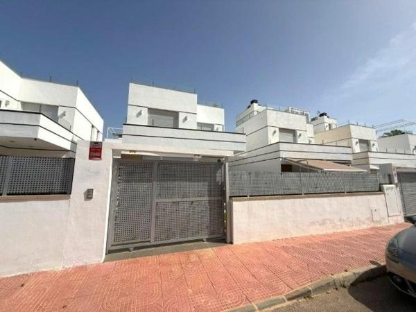 Chalet pareado en Avenida de Málaga, Lo Marabú, Rojales photo 2