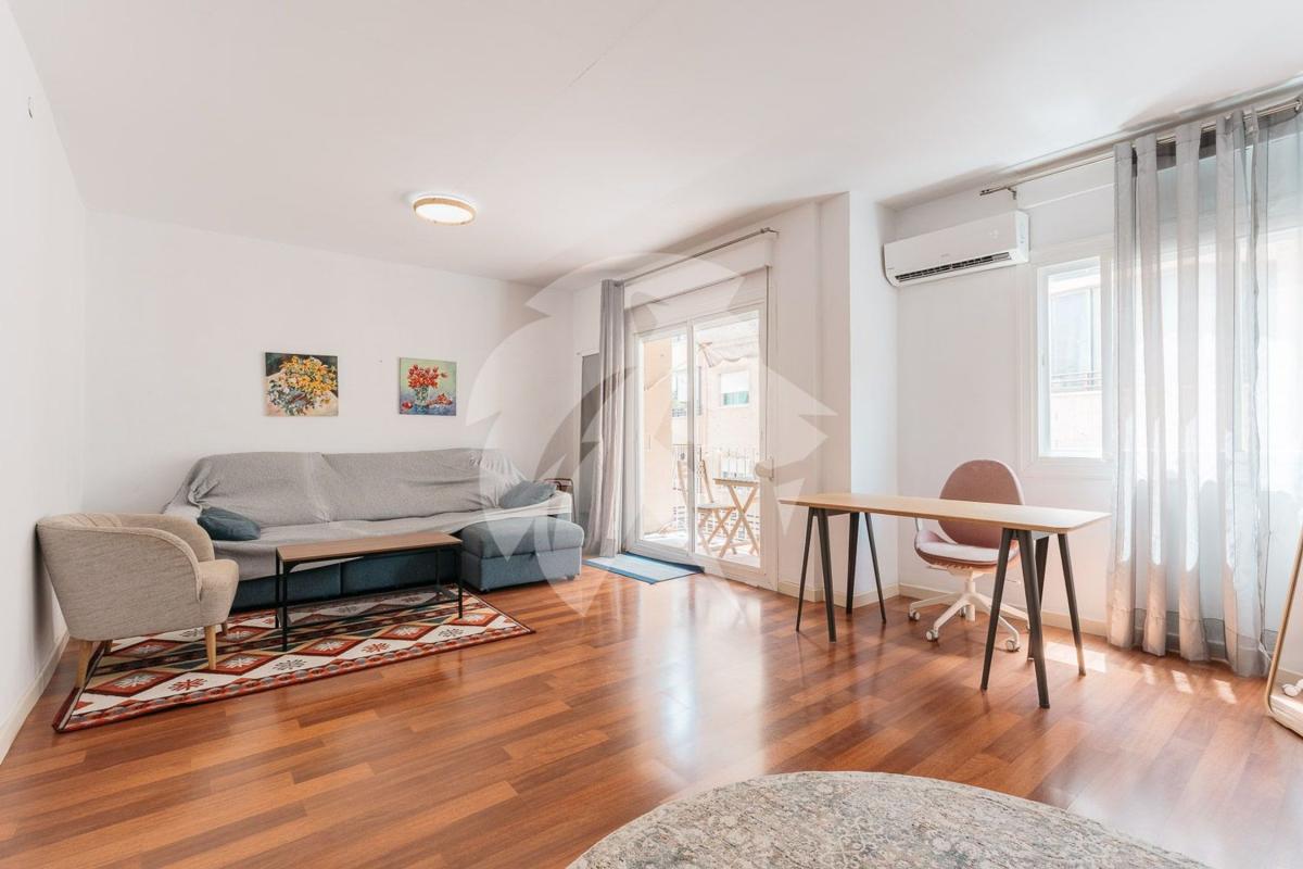 Venta de piso en Piso en Calle Taquigrafo Martí, Campoamor, Alicante / Alacant, Alicante / Alacant
photo 1